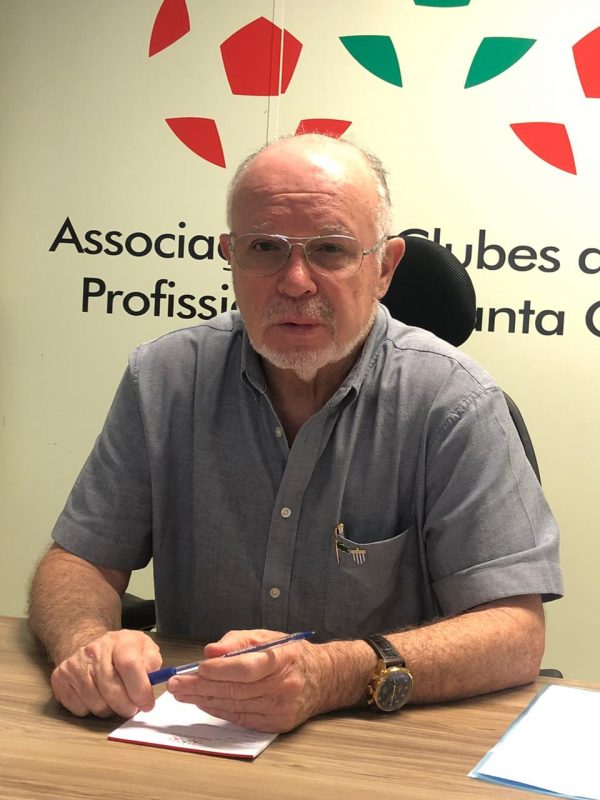 Francisco José Battistotti, presidente do Avaí acumulando funções no futebol brasileiro. – Foto: battisttotti