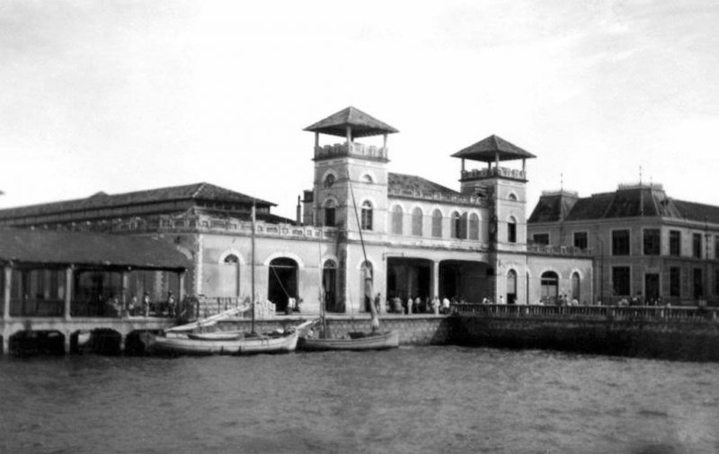 Mercado P&uacute;blico foi o primeiro grande centro comercial da cidade – Foto: Arquivo/ND