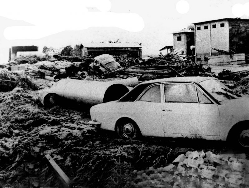 Cenário da tragédia que atingiu Tubarão em 1974 – Foto: Reprodução/Arquivo Público de Tubarão/ND