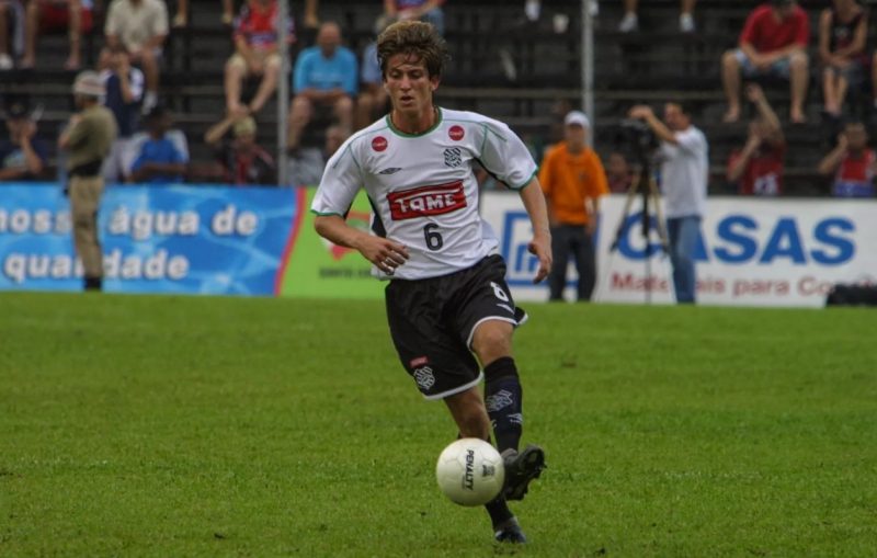 Filipe Lu&iacute;s, ainda com a camiseta meia-d&uacute;zia do Figueirense – Foto: Cristiano Andujar/divulga&ccedil;&atilde;o/ND