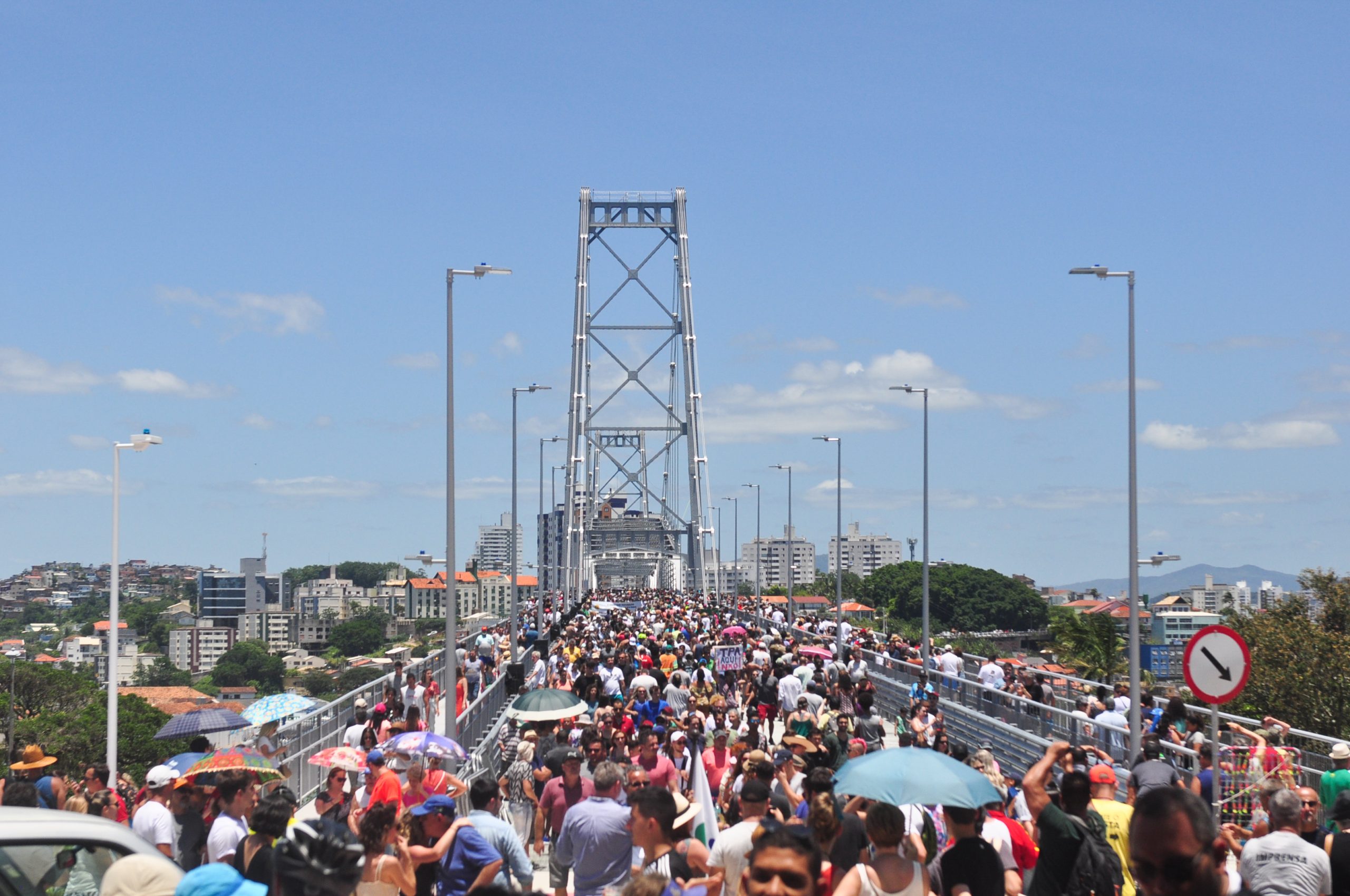 Ap S Anos Ponte Herc Lio Luz Reaberta Ao P Blico Com Presen A De