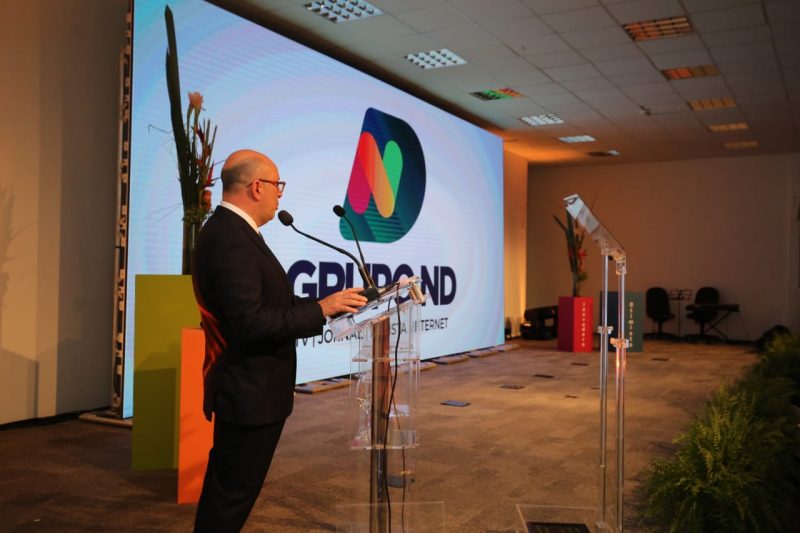 Presidente executivo do grupo em Santa Catarina, Marcello Corrêa Petrelli, apresenta a nova identidade da empresa de comunicação – Foto: Anderson Coelho/ND