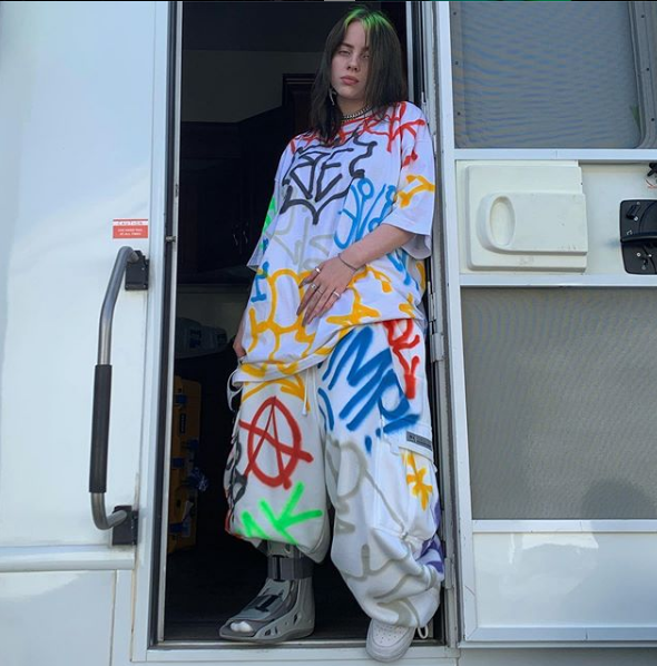 Billie EilishCom apenas 17 anos, a americana Billie Eilish vem conquistando cada vez mais sucesso. No Brasil, ela faz dois shows em maio em São Paulo e no Rio de Janeiro. - Reprodução/Instagram