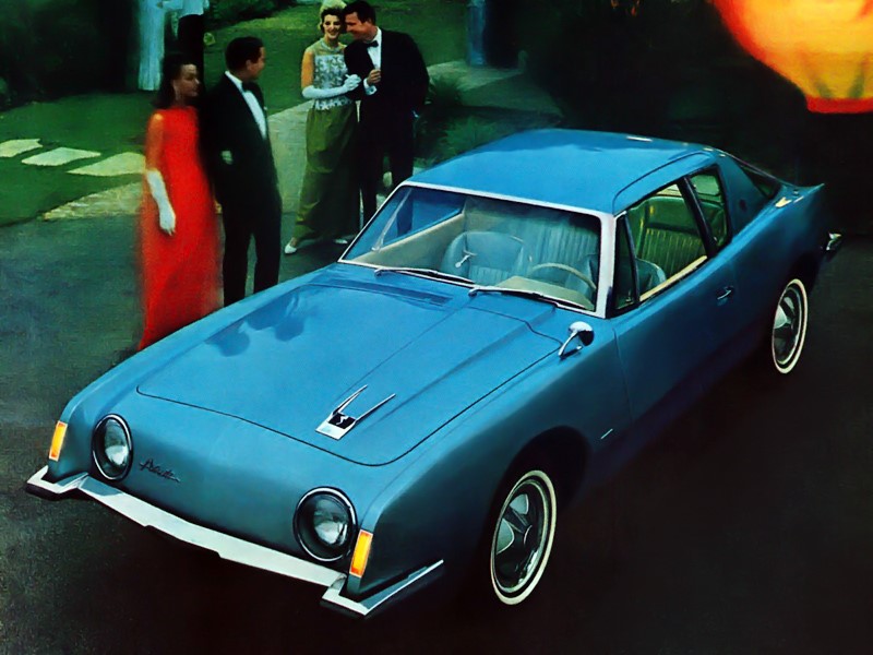 Lana Del Rey - White Mustang: o Studebaker Avanti é visto neste clipe, que pdoe ser assistido aqui: http://bit.ly/3a0HL6H - Foto: Divulgação - Foto: Divulgação/Garagem 360/ND