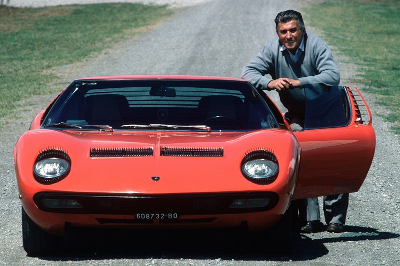 Van Halen - Panama: um Mercury conversível até aparece no clipe, mas é o ronco do Lamborghini Miura que chama a atenção nos versos finais da música. O vídeo completo está aqui: https://bit.ly/2T9TY36 - Foto: Divulgação - Foto: Divulgação/Garagem 360/ND