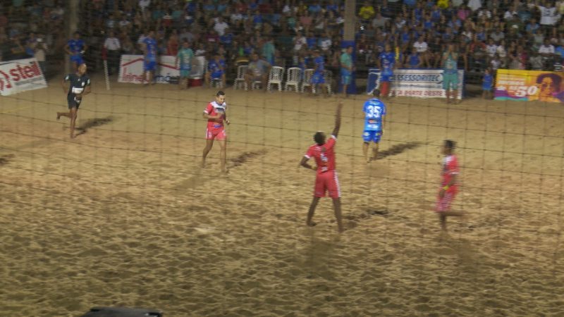 A Taça NDTV de Beach Soccer é o principal torneio de futebol de areia do sul do país &#8211; Foto: NDTV/Divulgação