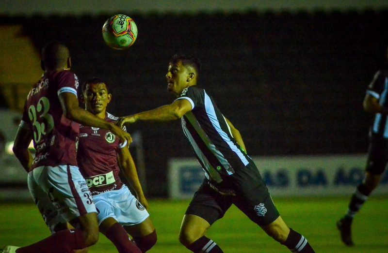 Partida da fase de grupo entre Figueirense e Juventus, no Orlando Scarpelli, terminou sem gols – Foto: Pierre Rosa/AGIF/Agencia de Fotografia/Estad&atilde;o