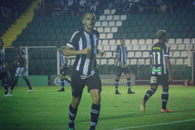 Lucas foi um dos atletas que mais atuou com a camiseta do Figueirense na temporada – Foto: Patrick Floriani/FFC