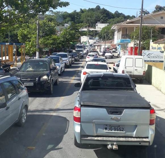Ruas do município de Governador Celso Ramos ficaram congestionadas. Foto: Divulgação/PMGCR