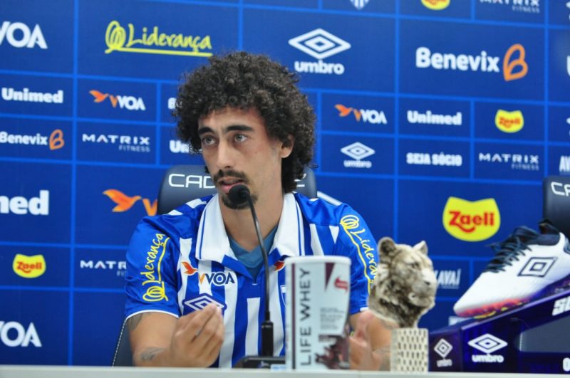 Valdívia precisa aproveitar a renovação do contrato para apresentar mais futebol – Foto: Gabriel Lain/ND
