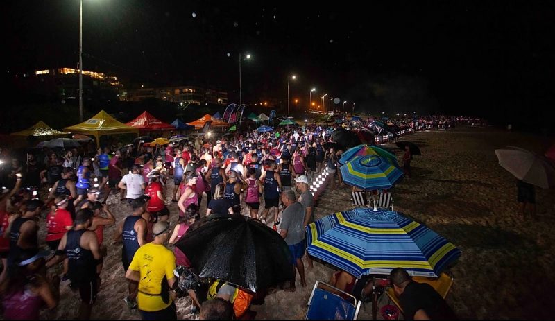 Registro da &uacute;ltima corrida noturna do Cost&atilde;o do Santinho – Foto: Night Run/Divulga&ccedil;&atilde;o ND