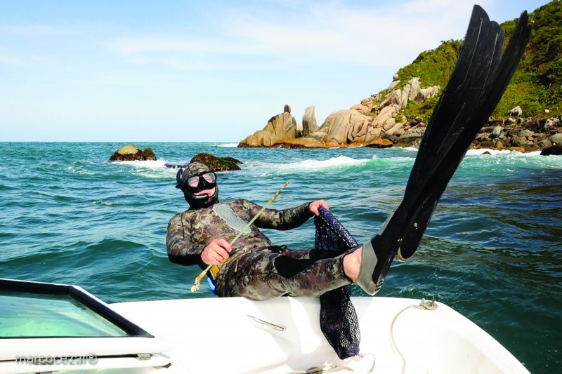Narbal Corr&ecirc;a se destaca na pesca submarina e na captura e no preparo da garoupa – Foto: Marco C&eacute;zar/Divulga&ccedil;&atilde;o/ND