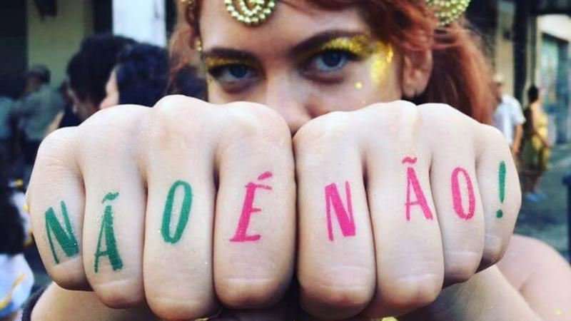 Desde 2018 est&aacute; em vigor a Lei 13.718, que criminaliza os atos de importuna&ccedil;&atilde;o sexual&nbsp; – Foto: @naoenao_/Instagram/Reprodu&ccedil;&atilde;o/ND