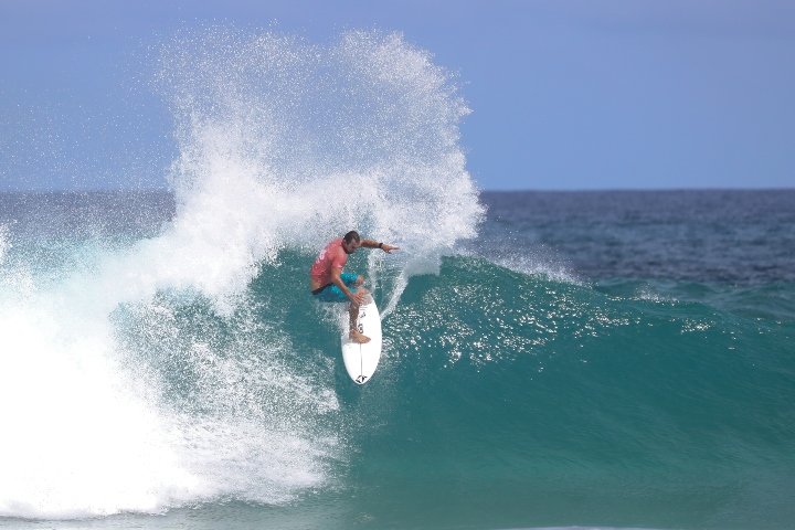 Franc&ecirc;s Joan Duru &eacute; uma das atra&ccedil;&otilde;es do evento . Foto: Smorigo/WSL&nbsp;
