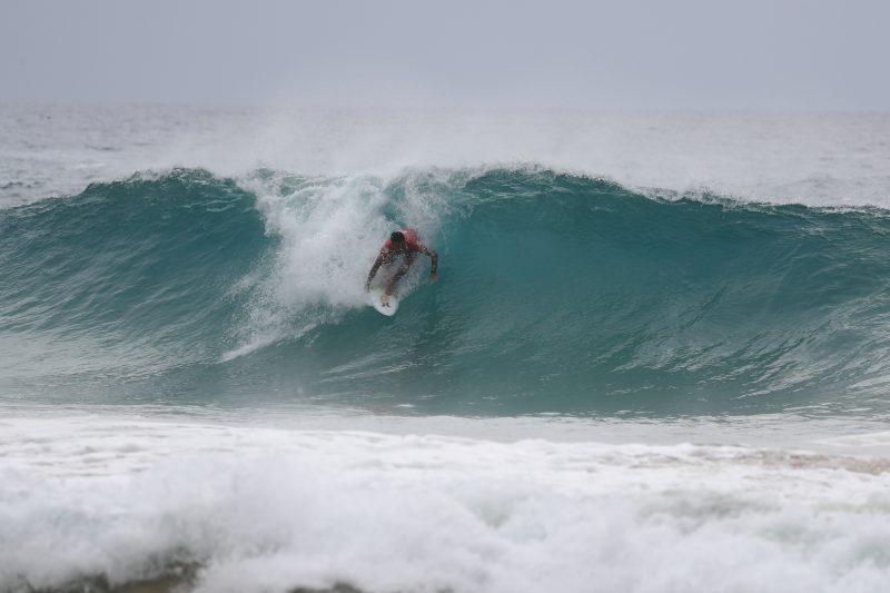 Filipe Toledo em a&ccedil;&atilde;o. Foto: Smorigo/WSL/ND –&nbsp;