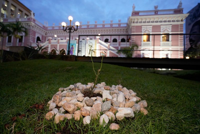 “A rosa é o grande símbolo do bicentenário de Anita Garibaldi!, afirma Adílcio Cadorin, presidente do Instituto Cultural Anita – Foto: Ricardo Wolfenbuttel/Divulgação/Secom/ND