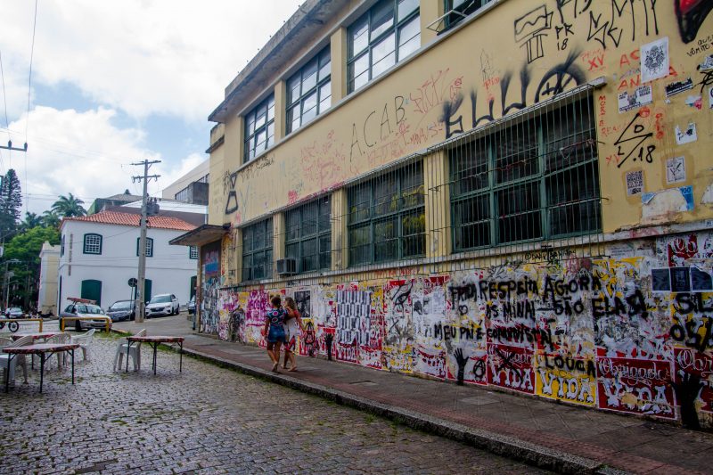 Escola Antonieta de Barros &mdash; Foto: Flavio Tin/Arquivo/ND