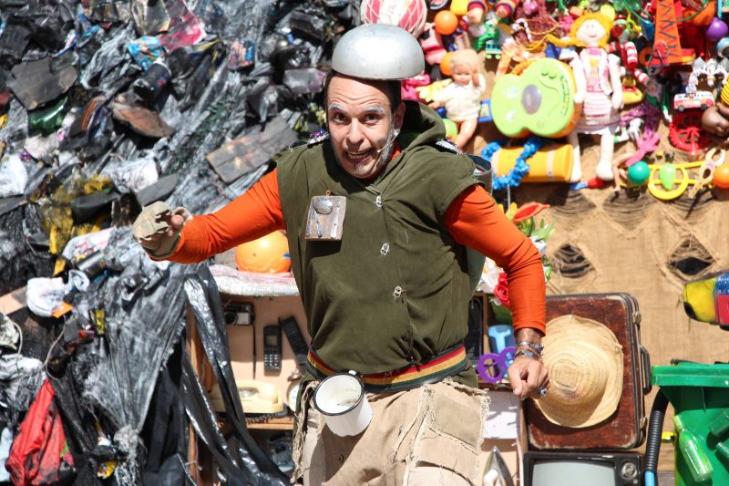 A pe&ccedil;a “Os 3Rs e a Grande Miss&atilde;o”, do grupo AtrapaTrupe, est&aacute; na programa&ccedil;&atilde;o – Foto: Tiago Franco/Divulga&ccedil;&atilde;o/ND