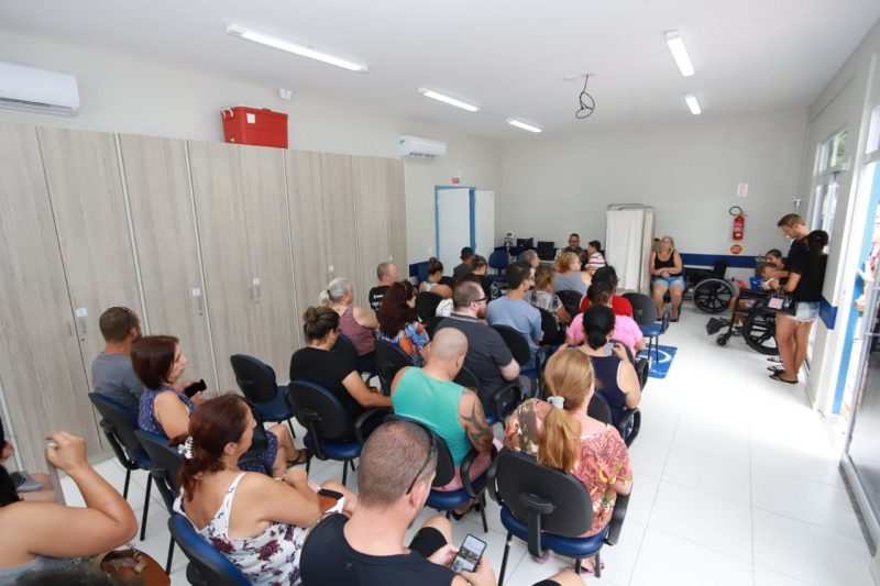 Centro de Saúde dos Ingleses ficou lotado para vacinação neste sábado – Foto: Allan Carvalho/PMF/Divulgação/ND