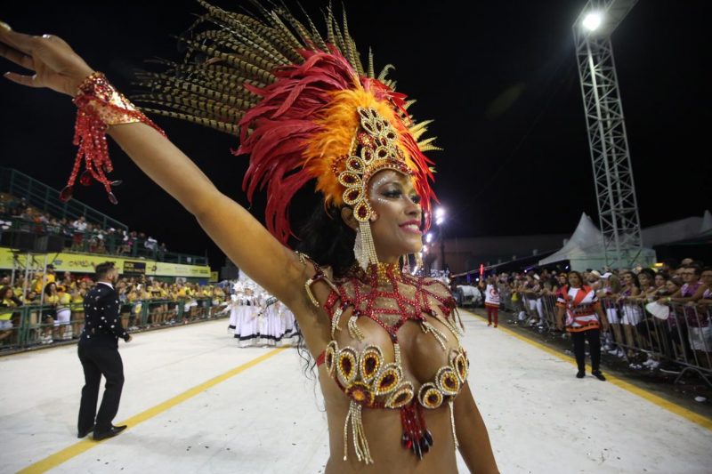 Passista na passarela Nego Quirido – Foto: Anderson Coelho/ND