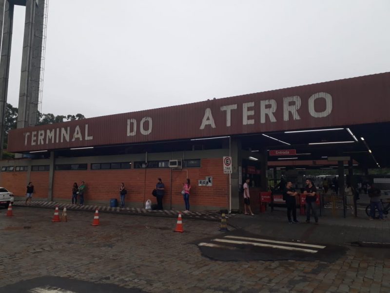 Paralisa&ccedil;&atilde;o foi concentrada no Terminal do Aterro, na regi&atilde;o Norte da cidade – Foto: Talita Catie/ND