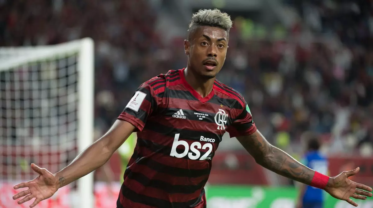 na foto aparece o jogador do Flamengo Bruno Henrique comemorando gol pelo time rubro-negro