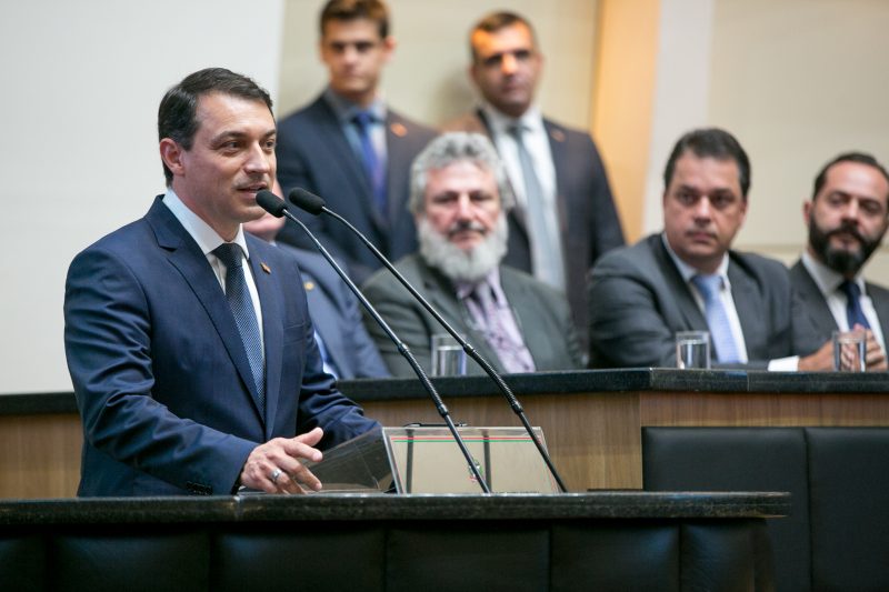 Carlos Moisés fala na Alesc