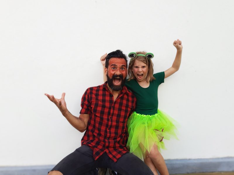 O cantor e DJ Jean Mafra e a filha Ana Beatriz – Foto: Ana Baron/Divulga&ccedil;&atilde;o/NS