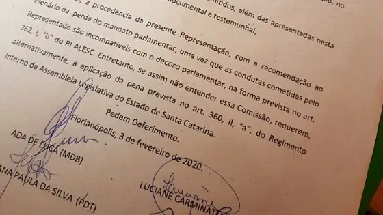 Documento pede a cassa&ccedil;&atilde;o do deputado Jess&eacute; Lopes (PSL) – Foto: Divulga&ccedil;&atilde;o/ND