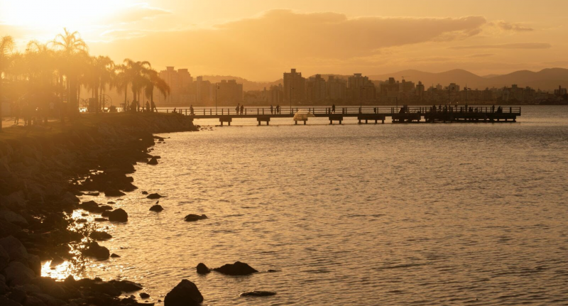 Trapiche da avenida Beira-Mar Norte – Foto: Arquivo/Marcos Campos/ND