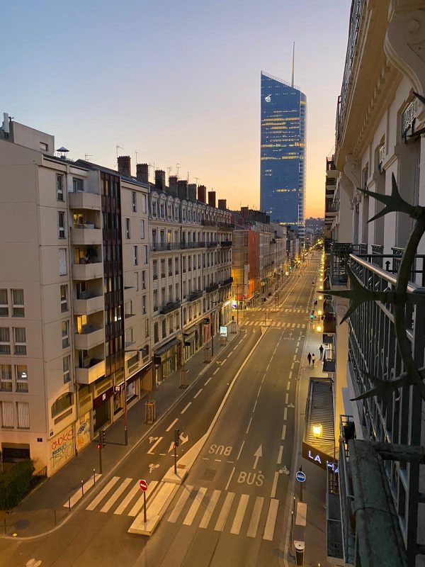 Criciumense mora em Lyon, está em isolamento, e mostra as ruas vazias às 19h – Foto: Arquivo Pessoal