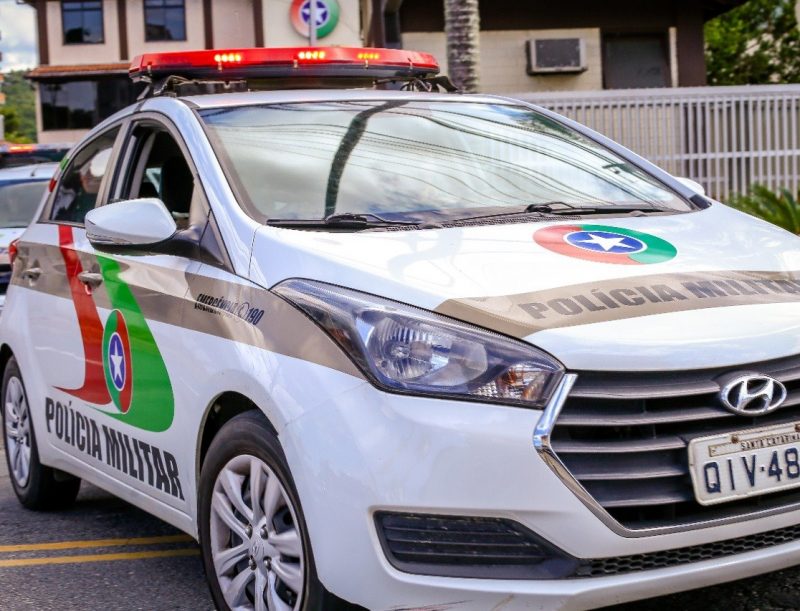 PM autuou o homem por tentativa de homic&iacute;dio e c&aacute;rcere – Foto: Giovanni Silva/Divulga&ccedil;&atilde;o/ND