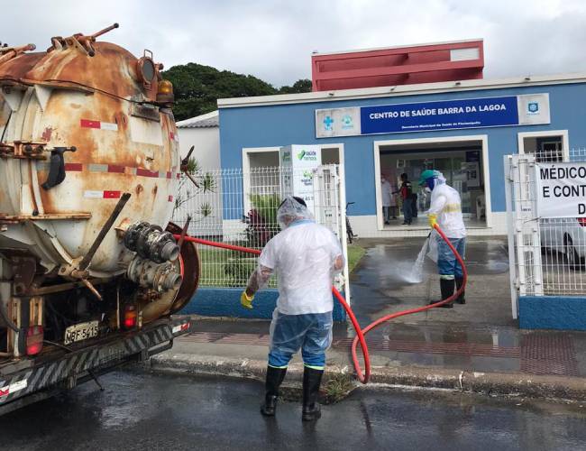 Higienização de ruas e frentes de locais de grande circulação começou em 13 de março – Foto: Comcap/Divulgação/ND