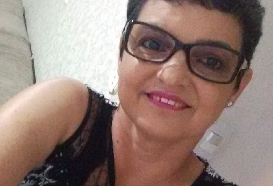 Marlise Safanelli, 49 anos, morreu na madrugada do dia 6 de abril, no Hospital São José, em Jaraguá do Sul. Moradora de Massaranduba, Marlise chegou ao hospital com quadro de doença respiratória avançada. Confira a reportagem completa: <a href="https://bit.ly/3egsvoB">https://bit.ly/3egsvoB</a> - Arquivo Pessoal/Divulgação/ND