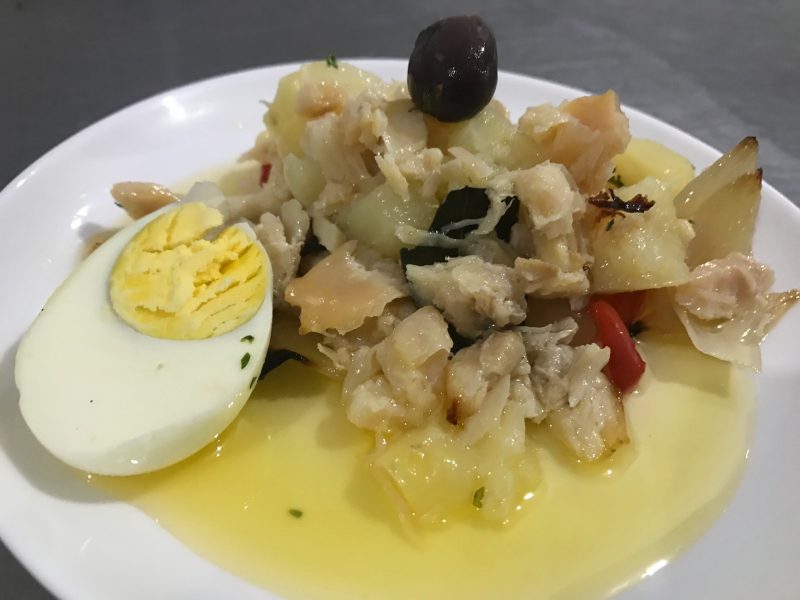 Bacalhoada no capricho, produzida pelo jornalista e colunista do ND, João Lombardo – Foto: Arquivo Pessoal/ND