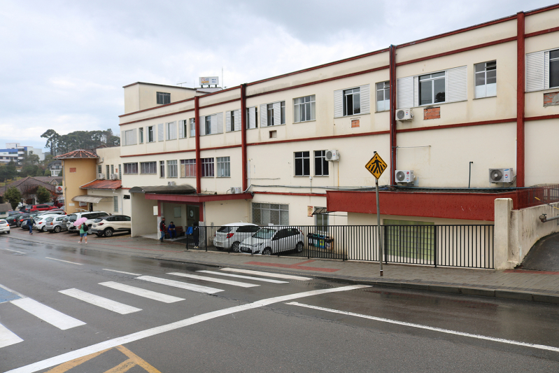 Rosalina de Oliveira Barbosa, de 76 anos, é a segunda vítima fatal da Covid-19 em São Bento do Sul. Ela estava internada na UTI dos Hospital e Maternidade Sagrada Família desde o dia 23 de junho, testando positivo para o vírus quatro dia depois. No dia 29, Rosalina não resistiu. Ela era aposentada e sofria de outra doenças. - Prefeitura de São Bento do Sul/Divulgação/ND