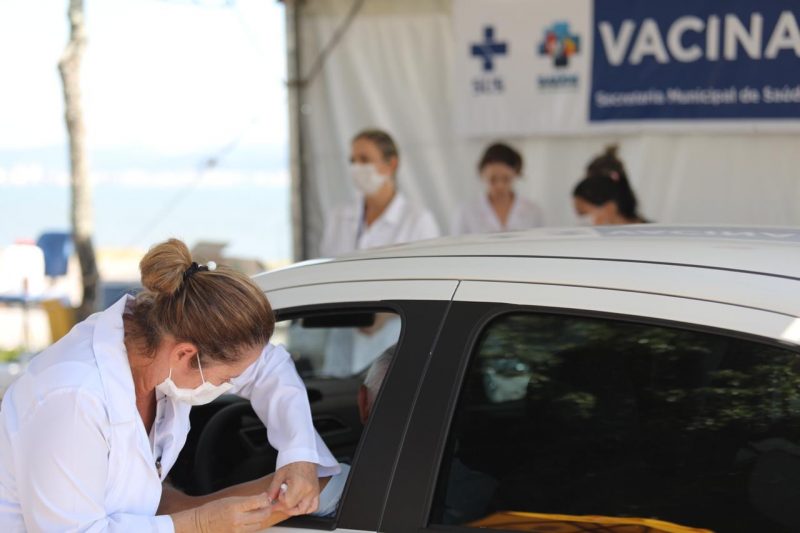 Vacinação da Covid-19 poderá ser realizada em drive-thrus em Florianópolis – Foto: Divulgação/ND