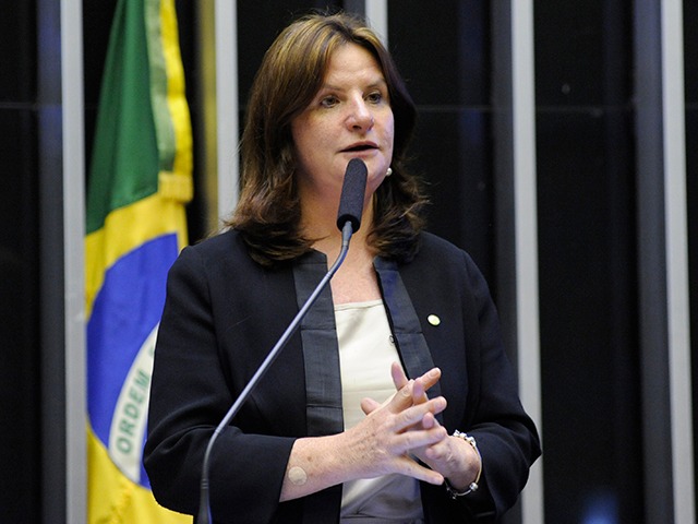 A enfermeira Carmen Zanotto, agora é deputada federal licenciada e aceitou o terceiro convite para assumir a gestão da SES – Foto: Câmara dos Deputados/divulgação/ND