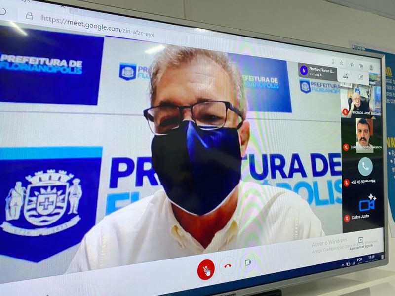 Gean Loureiro (DEM) realizará procedimentos médicos para tratar possíveis complicações da Covid-19 – Foto: Avaí FC/divulgação
