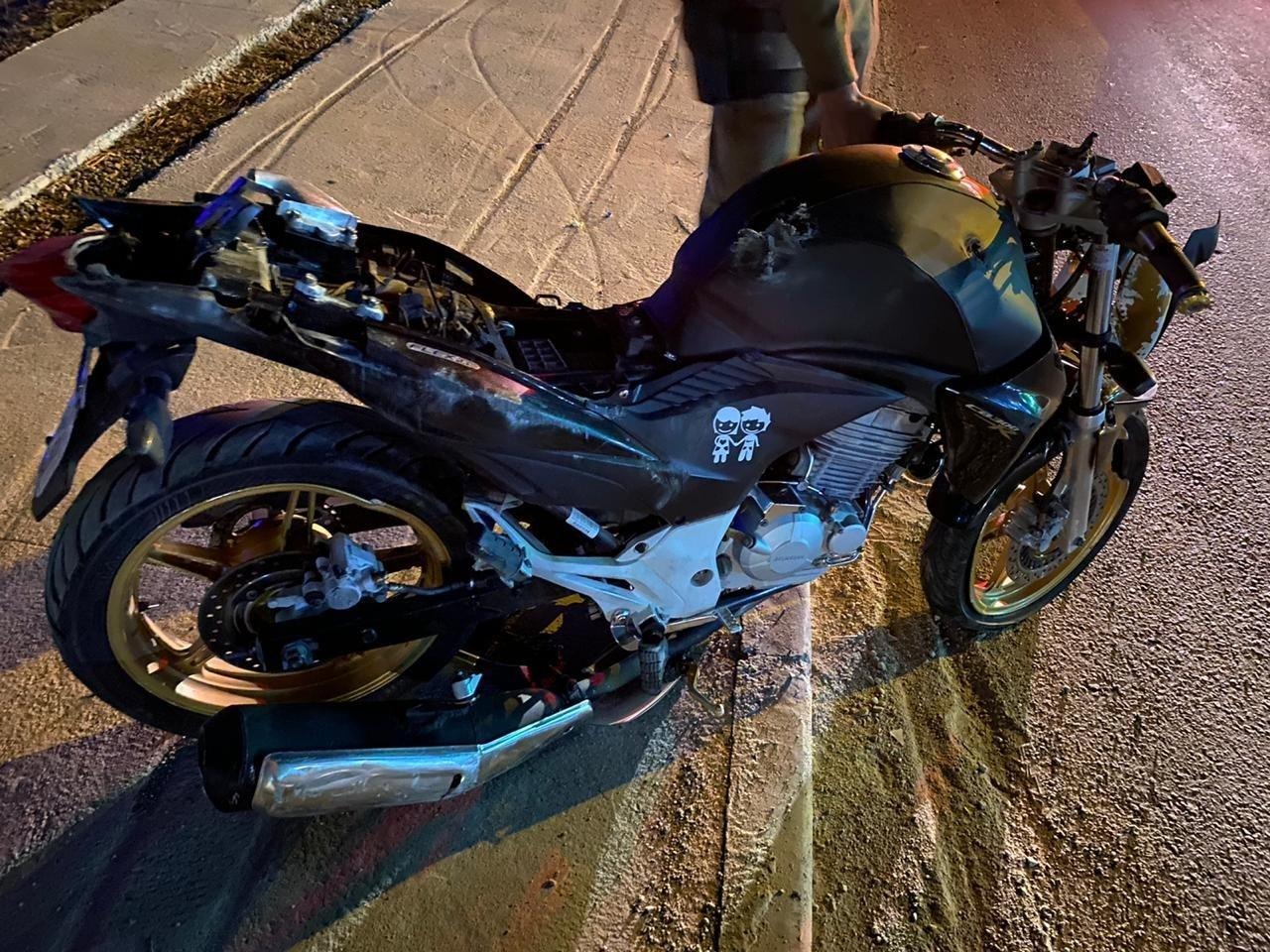 Adolescente e jovem sem habilitação que conduziam motos colidem e ficam  feridos no Vale do Itajaí