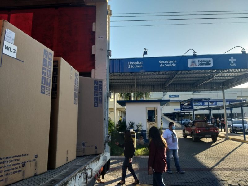 <strong>Joinville</strong>: respiradores chegaram no Hospital Municipal São José na tarde desta quarta-feira (27) – Foto: Divulgação ND