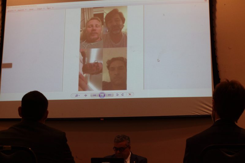 Reprodu&ccedil;&atilde;o de imagem de videochamada do empres&aacute;rio Samuel Rodovalho com a participa&ccedil;&atilde;o de Amandio Junior, atual chefe da Casa Civil. Foto: Solon Soares/Ag&ecirc;ncia AL