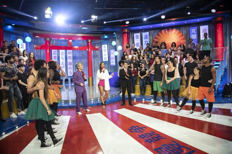 Epis&oacute;dio da gincana “Made in Jap&atilde;o” comandada por Sabrina neste s&aacute;bado (6) – Foto: Edu Moraes/Record TV