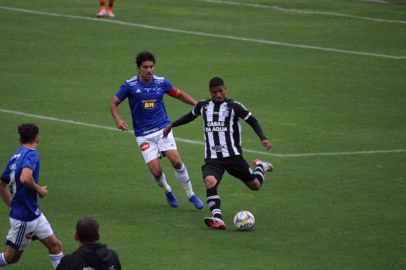 Figueirense at&eacute; jogou melhor na primeira etapa, mas sofreu o gol e n&atilde;o teve for&ccedil;a para reagir – Foto: Patrick Floriani/FFC/Divulga&ccedil;&atilde;o/ND