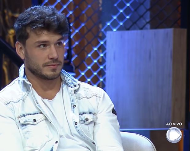 <strong>A Fazenda 11</strong> -O atual campeão de A Fazenda  é o modelo Lucas Viana. Com quase 60% dos votos, ele derrotou Hariany Almeida na grande final – Foto: Reprodução/Record TV