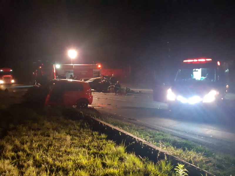 Acidente na BR-470 deixou jovem morta e feridos – Foto: Corpo de Bombeiros/Divulga&ccedil;&atilde;o