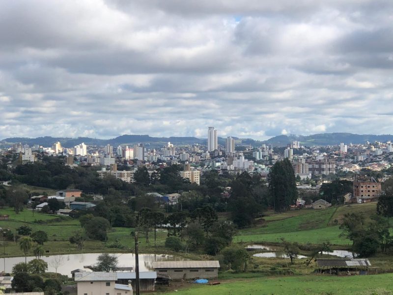 Com 3,2 mil casos de Covid-19, Chapec&oacute; anuncia novas libera&ccedil;&otilde;es e restri&ccedil;&otilde;es – Foto: Willian Ricardo/ND