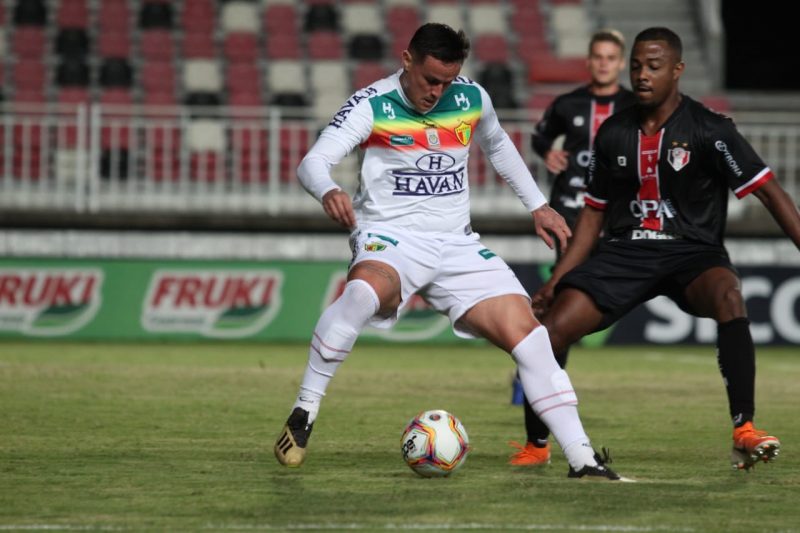 Em jogo movimentado, Brusque vai com a vantagem para a segunda partida – Foto: Lucas Gabriel Cardoso/Brusque/ND