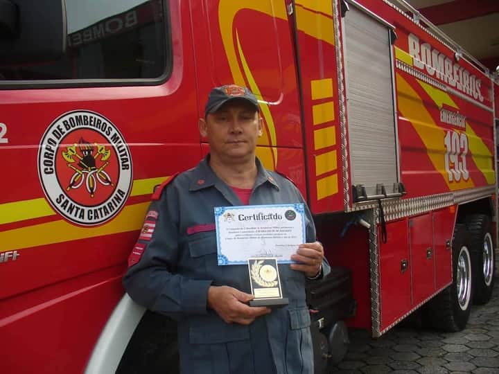 Amarildo Burckhart atuava como bombeiro comunit&aacute;rio desde 1999 – Foto: Reprodu&ccedil;&atilde;o/Redes Sociais/ND