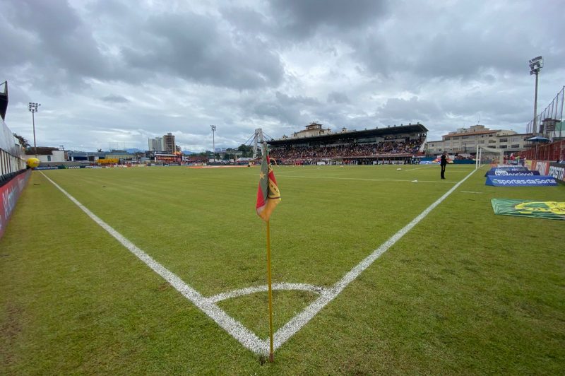 as enfrenta Brusque-SC hoje pela final da Série C